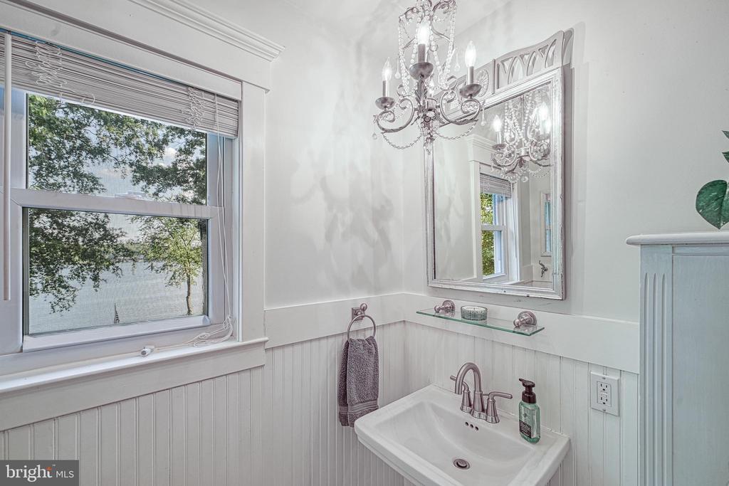 614 CORNWALLIS AVE, LOCUST GROVE, Virginia 22508, 6 Bedrooms Bedrooms, ,5 BathroomsBathrooms,Residential,614 CORNWALLIS AVE,VAOR2013926 MLS # VAOR2013926