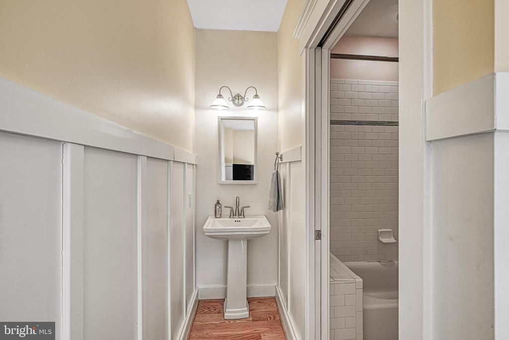 614 CORNWALLIS AVE, LOCUST GROVE, Virginia 22508, 6 Bedrooms Bedrooms, ,5 BathroomsBathrooms,Residential,614 CORNWALLIS AVE,VAOR2013926 MLS # VAOR2013926