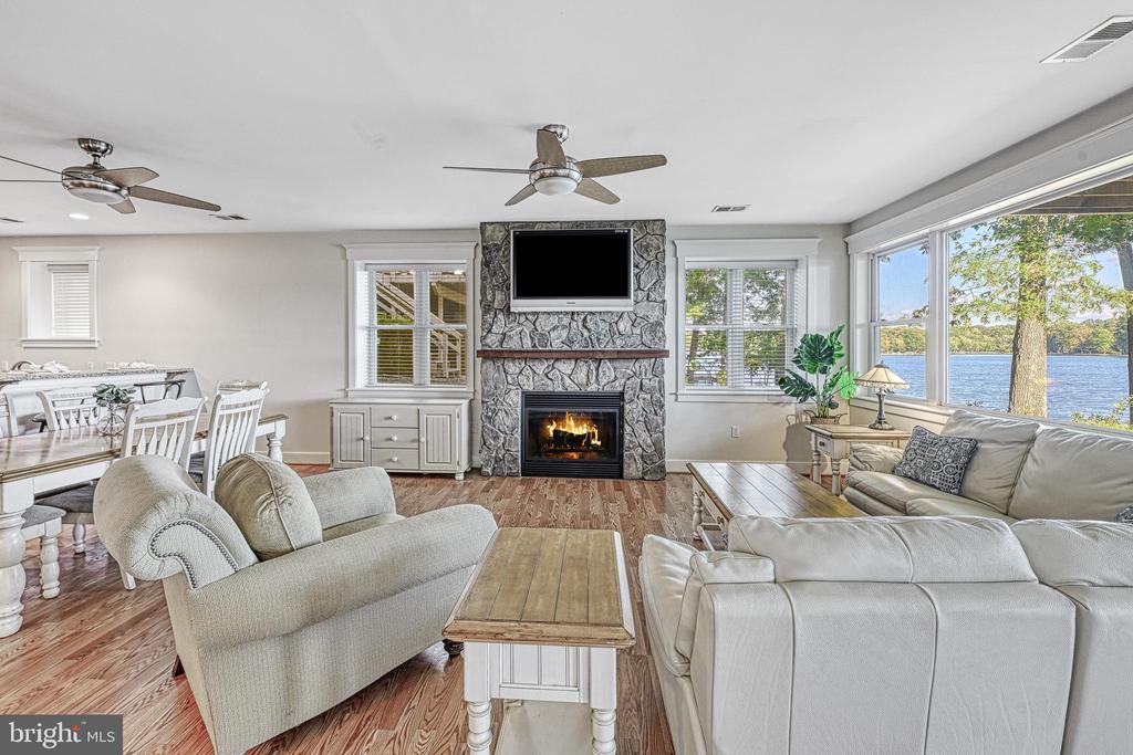 614 CORNWALLIS AVE, LOCUST GROVE, Virginia 22508, 6 Bedrooms Bedrooms, ,5 BathroomsBathrooms,Residential,614 CORNWALLIS AVE,VAOR2013926 MLS # VAOR2013926