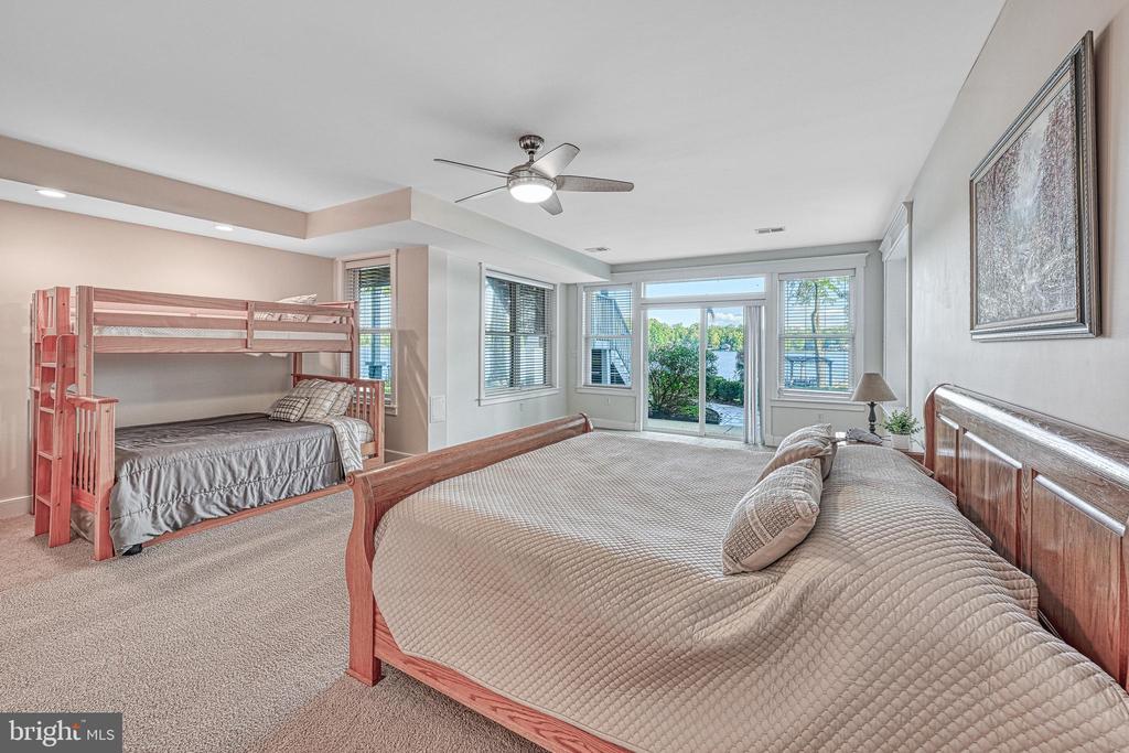 614 CORNWALLIS AVE, LOCUST GROVE, Virginia 22508, 6 Bedrooms Bedrooms, ,5 BathroomsBathrooms,Residential,614 CORNWALLIS AVE,VAOR2013926 MLS # VAOR2013926