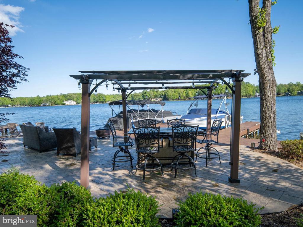 614 CORNWALLIS AVE, LOCUST GROVE, Virginia 22508, 6 Bedrooms Bedrooms, ,5 BathroomsBathrooms,Residential,614 CORNWALLIS AVE,VAOR2013926 MLS # VAOR2013926