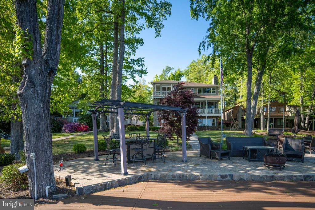 614 CORNWALLIS AVE, LOCUST GROVE, Virginia 22508, 6 Bedrooms Bedrooms, ,5 BathroomsBathrooms,Residential,614 CORNWALLIS AVE,VAOR2013926 MLS # VAOR2013926