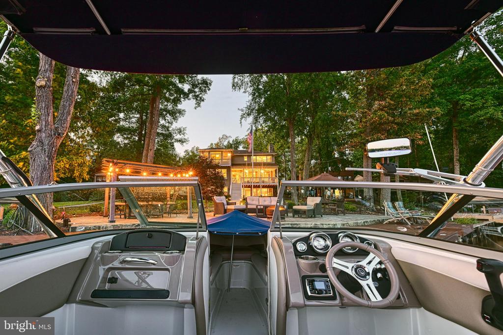 614 CORNWALLIS AVE, LOCUST GROVE, Virginia 22508, 6 Bedrooms Bedrooms, ,5 BathroomsBathrooms,Residential,614 CORNWALLIS AVE,VAOR2013926 MLS # VAOR2013926