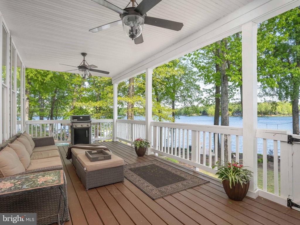 614 CORNWALLIS AVE, LOCUST GROVE, Virginia 22508, 6 Bedrooms Bedrooms, ,5 BathroomsBathrooms,Residential,614 CORNWALLIS AVE,VAOR2013926 MLS # VAOR2013926