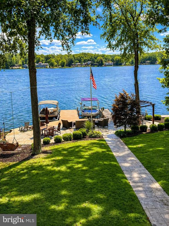 614 CORNWALLIS AVE, LOCUST GROVE, Virginia 22508, 6 Bedrooms Bedrooms, ,5 BathroomsBathrooms,Residential,614 CORNWALLIS AVE,VAOR2013926 MLS # VAOR2013926