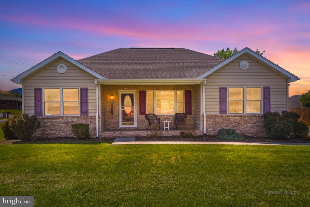 10 CUMBIA AVE, LURAY, Virginia 22835, 3 Bedrooms Bedrooms, ,2 BathroomsBathrooms,Residential,10 CUMBIA AVE,VAPA2006340 MLS # VAPA2006340