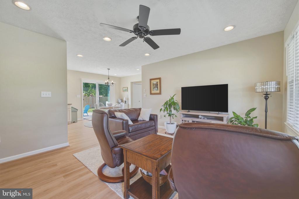 10 CUMBIA AVE, LURAY, Virginia 22835, 3 Bedrooms Bedrooms, ,2 BathroomsBathrooms,Residential,10 CUMBIA AVE,VAPA2006340 MLS # VAPA2006340