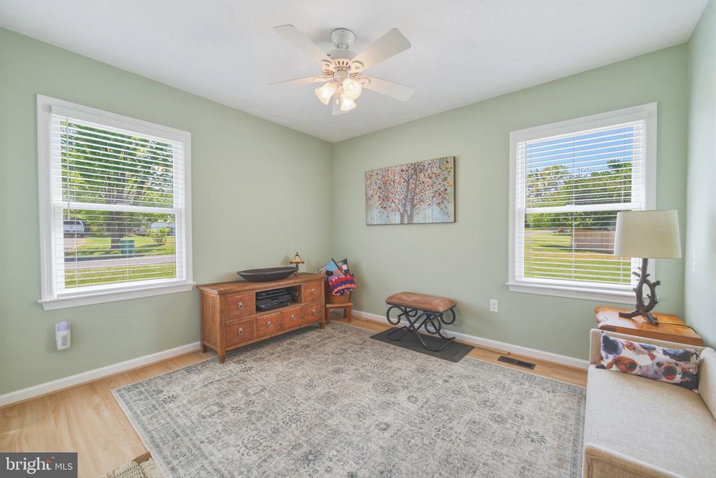 10 CUMBIA AVE, LURAY, Virginia 22835, 3 Bedrooms Bedrooms, ,2 BathroomsBathrooms,Residential,10 CUMBIA AVE,VAPA2006340 MLS # VAPA2006340