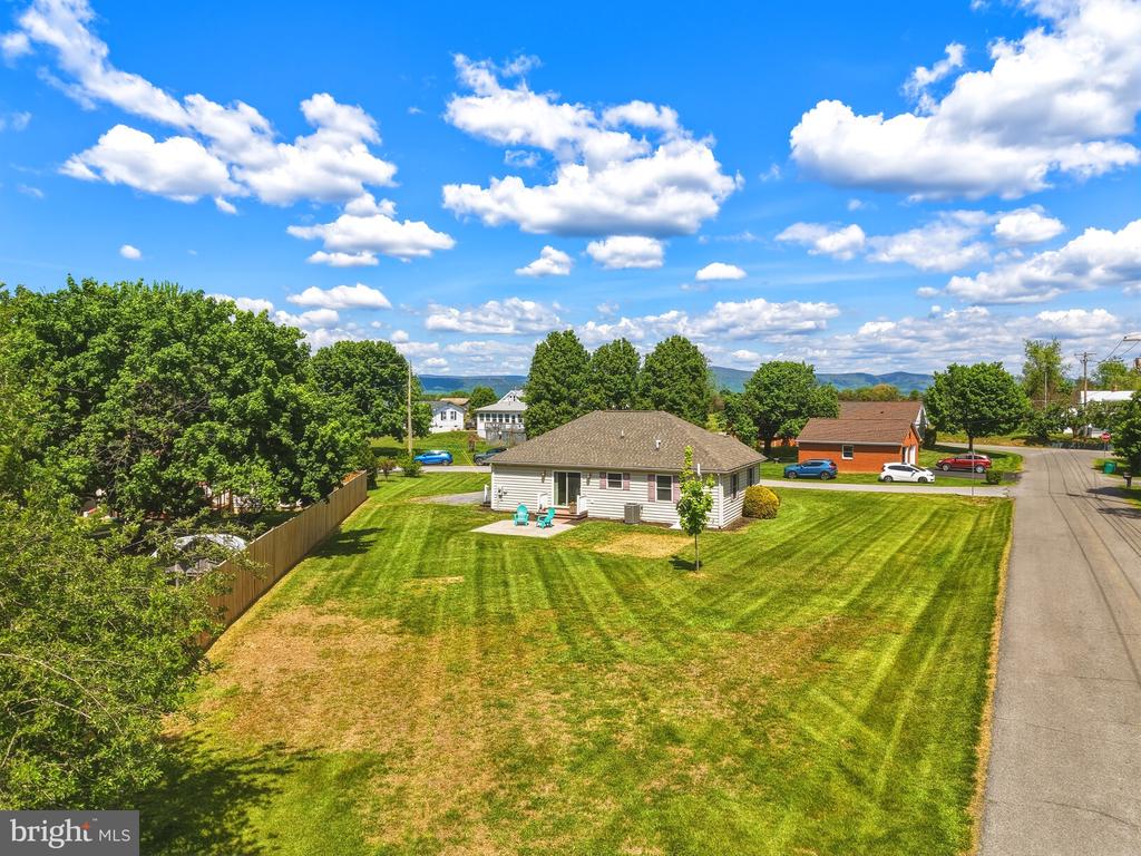 10 CUMBIA AVE, LURAY, Virginia 22835, 3 Bedrooms Bedrooms, ,2 BathroomsBathrooms,Residential,10 CUMBIA AVE,VAPA2006340 MLS # VAPA2006340