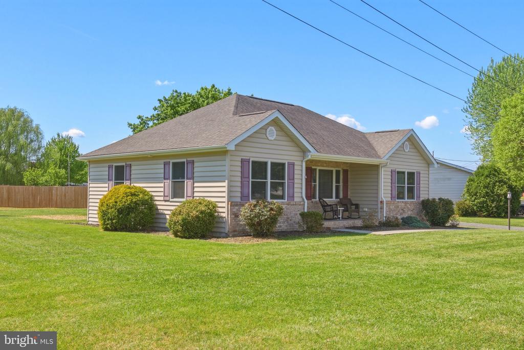 10 CUMBIA AVE, LURAY, Virginia 22835, 3 Bedrooms Bedrooms, ,2 BathroomsBathrooms,Residential,10 CUMBIA AVE,VAPA2006340 MLS # VAPA2006340