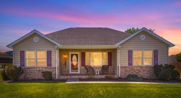 10 CUMBIA AVE, LURAY, Virginia 22835, 3 Bedrooms Bedrooms, ,2 BathroomsBathrooms,Residential,10 CUMBIA AVE,VAPA2006340 MLS # VAPA2006340