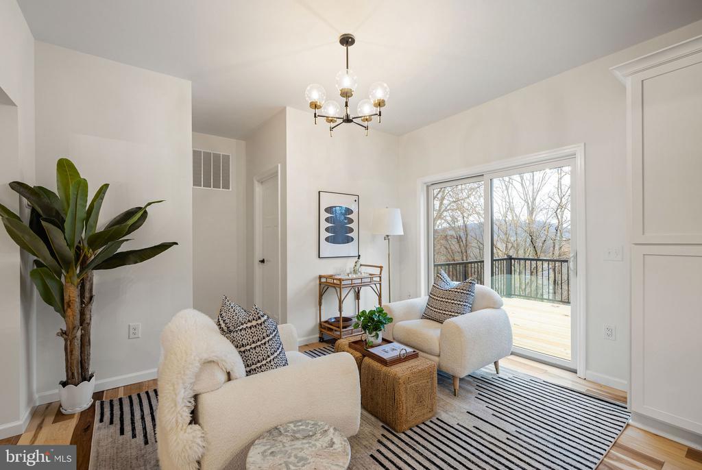 104 E HAVEN CT, CHARLOTTESVILLE, Virginia 22911, 4 Bedrooms Bedrooms, ,3 BathroomsBathrooms,Residential,104 E HAVEN CT,VAAB2001214 MLS # VAAB2001214