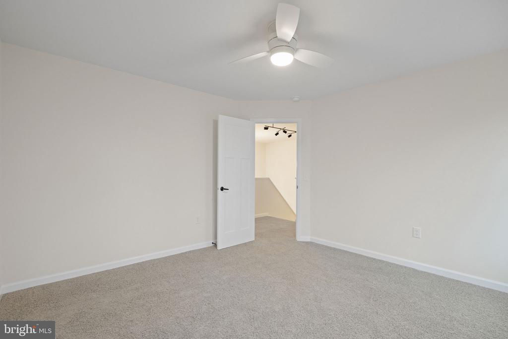 104 E HAVEN CT, CHARLOTTESVILLE, Virginia 22911, 4 Bedrooms Bedrooms, ,3 BathroomsBathrooms,Residential,104 E HAVEN CT,VAAB2001214 MLS # VAAB2001214