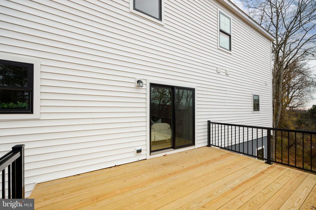 104 E HAVEN CT, CHARLOTTESVILLE, Virginia 22911, 4 Bedrooms Bedrooms, ,3 BathroomsBathrooms,Residential,104 E HAVEN CT,VAAB2001214 MLS # VAAB2001214