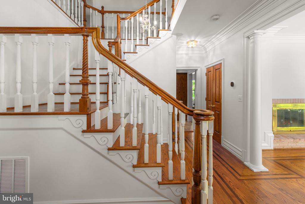 6800 WEEDON DR, FREDERICKSBURG, Virginia 22407, 4 Bedrooms Bedrooms, ,2 BathroomsBathrooms,Residential,6800 WEEDON DR,VASP2041186 MLS # VASP2041186