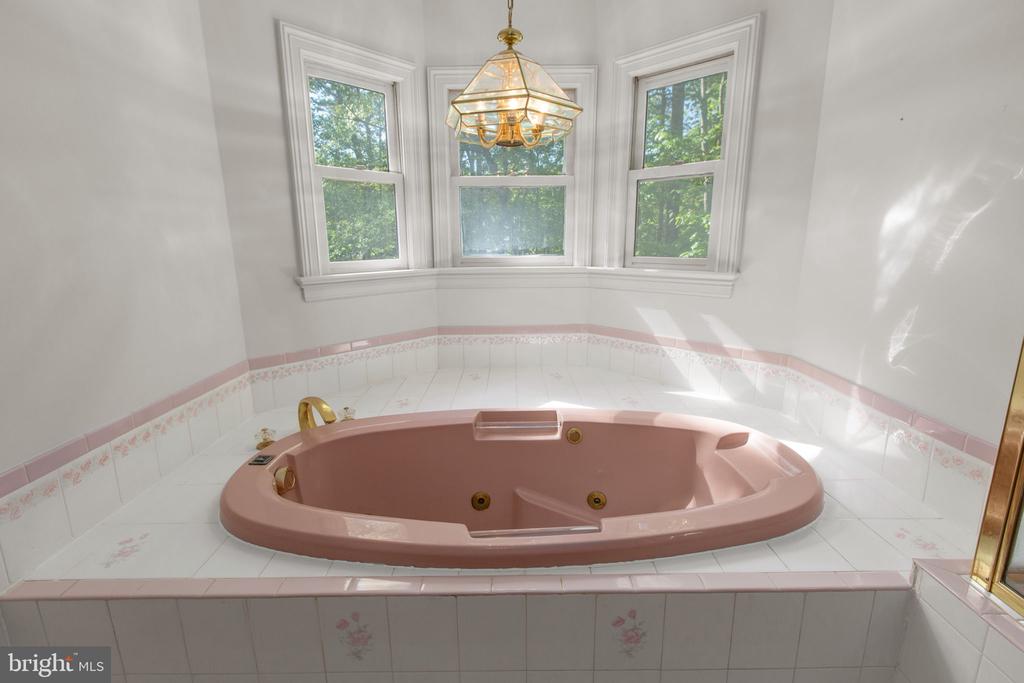 6800 WEEDON DR, FREDERICKSBURG, Virginia 22407, 4 Bedrooms Bedrooms, ,2 BathroomsBathrooms,Residential,6800 WEEDON DR,VASP2041186 MLS # VASP2041186