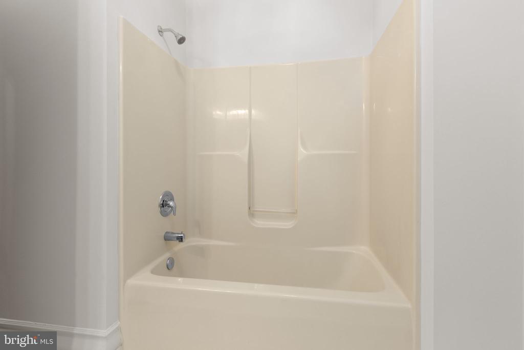 6800 WEEDON DR, FREDERICKSBURG, Virginia 22407, 4 Bedrooms Bedrooms, ,2 BathroomsBathrooms,Residential,6800 WEEDON DR,VASP2041186 MLS # VASP2041186