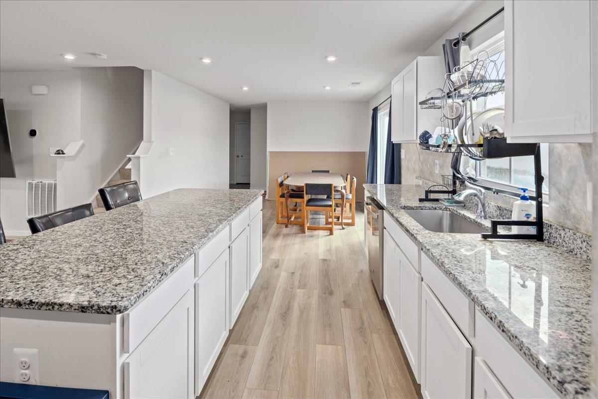 2125 SHOESHINE AVE, ROCKINGHAM, Virginia 22801, 5 Bedrooms Bedrooms, ,2 BathroomsBathrooms,Residential,2125 SHOESHINE AVE,676255 MLS # 676255