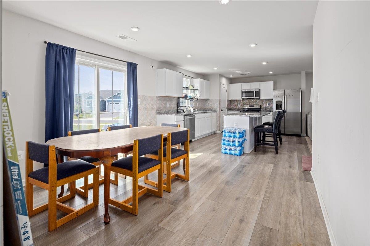 2125 SHOESHINE AVE, ROCKINGHAM, Virginia 22801, 5 Bedrooms Bedrooms, ,2 BathroomsBathrooms,Residential,2125 SHOESHINE AVE,676255 MLS # 676255