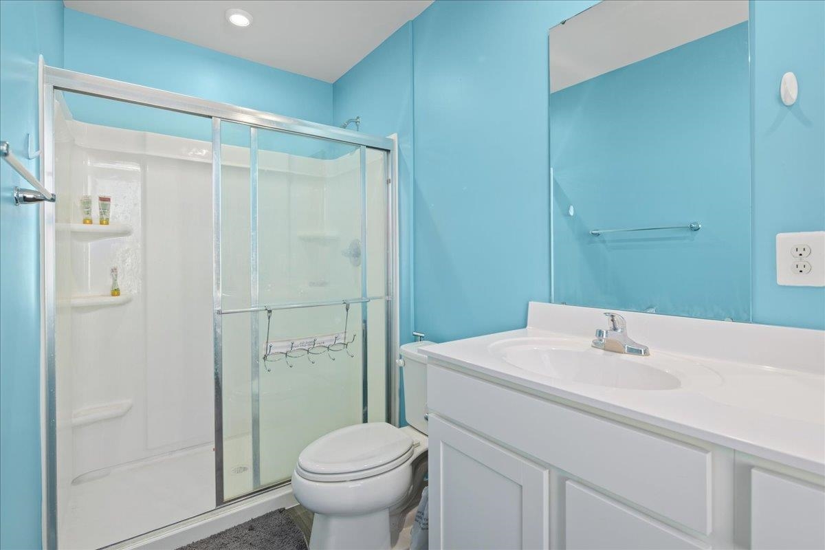 2125 SHOESHINE AVE, ROCKINGHAM, Virginia 22801, 5 Bedrooms Bedrooms, ,2 BathroomsBathrooms,Residential,2125 SHOESHINE AVE,676255 MLS # 676255