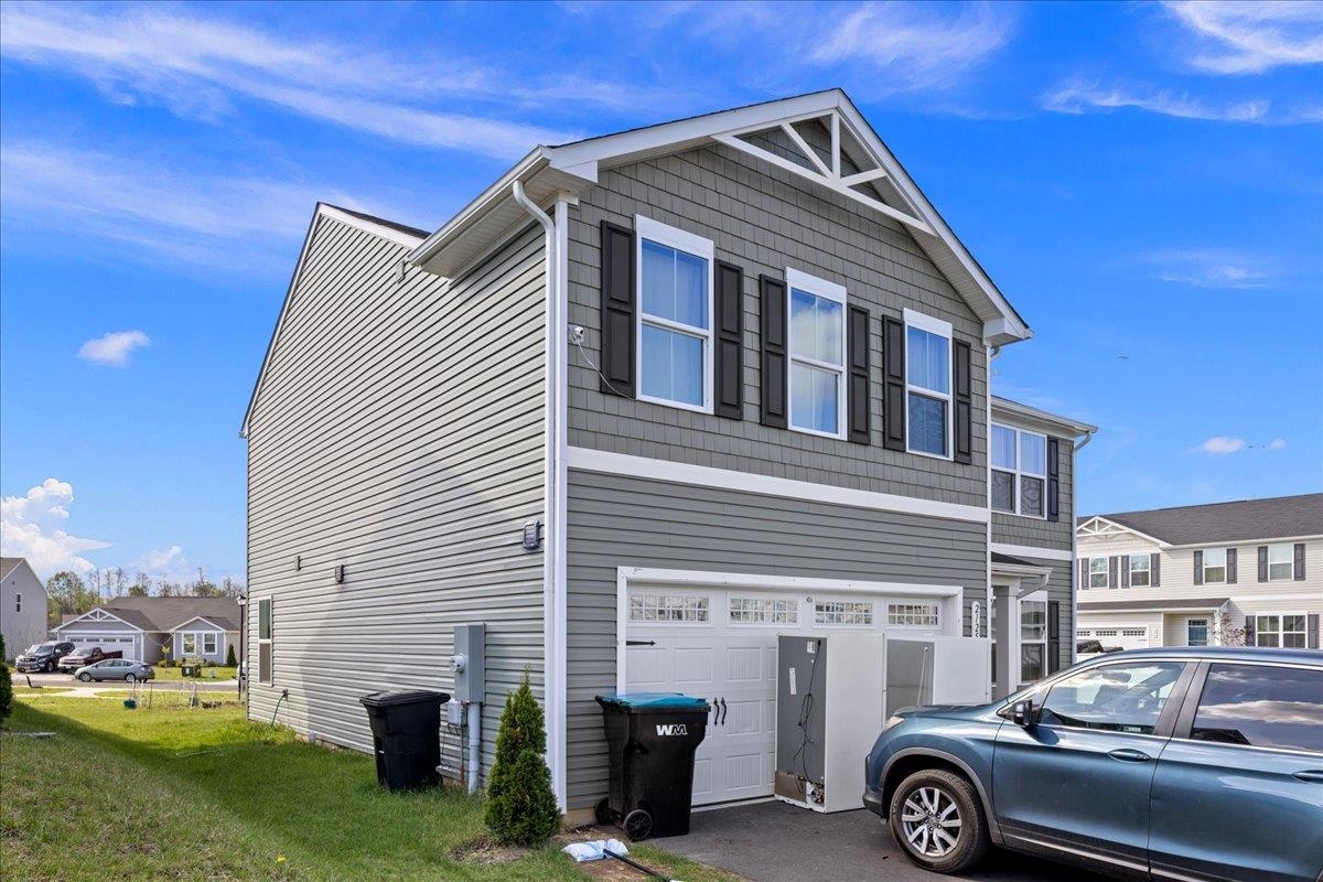 2125 SHOESHINE AVE, ROCKINGHAM, Virginia 22801, 5 Bedrooms Bedrooms, ,2 BathroomsBathrooms,Residential,2125 SHOESHINE AVE,676255 MLS # 676255