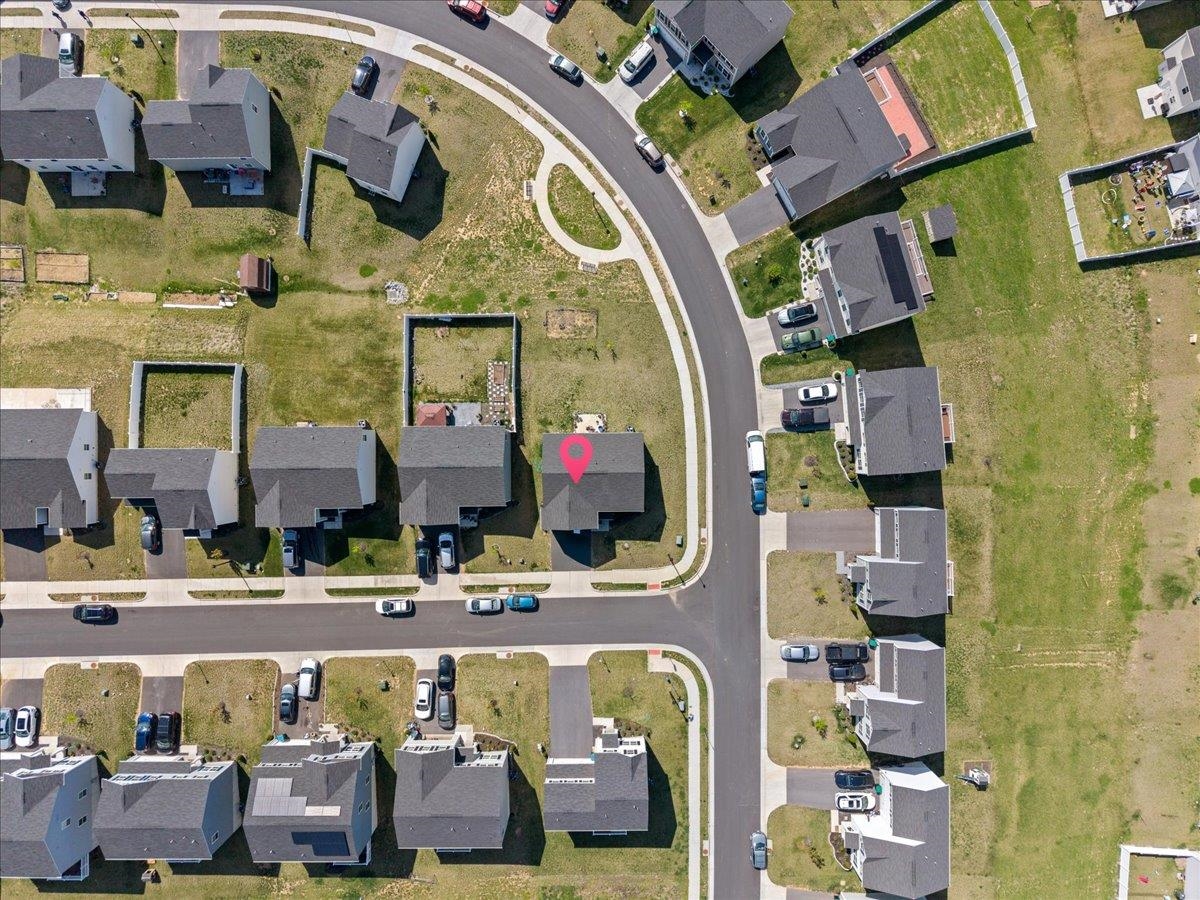 2125 SHOESHINE AVE, ROCKINGHAM, Virginia 22801, 5 Bedrooms Bedrooms, ,2 BathroomsBathrooms,Residential,2125 SHOESHINE AVE,676255 MLS # 676255