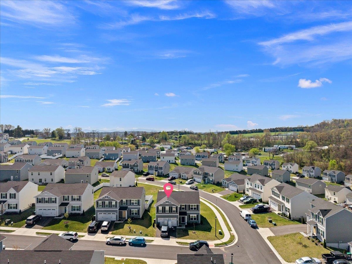 2125 SHOESHINE AVE, ROCKINGHAM, Virginia 22801, 5 Bedrooms Bedrooms, ,2 BathroomsBathrooms,Residential,2125 SHOESHINE AVE,676255 MLS # 676255