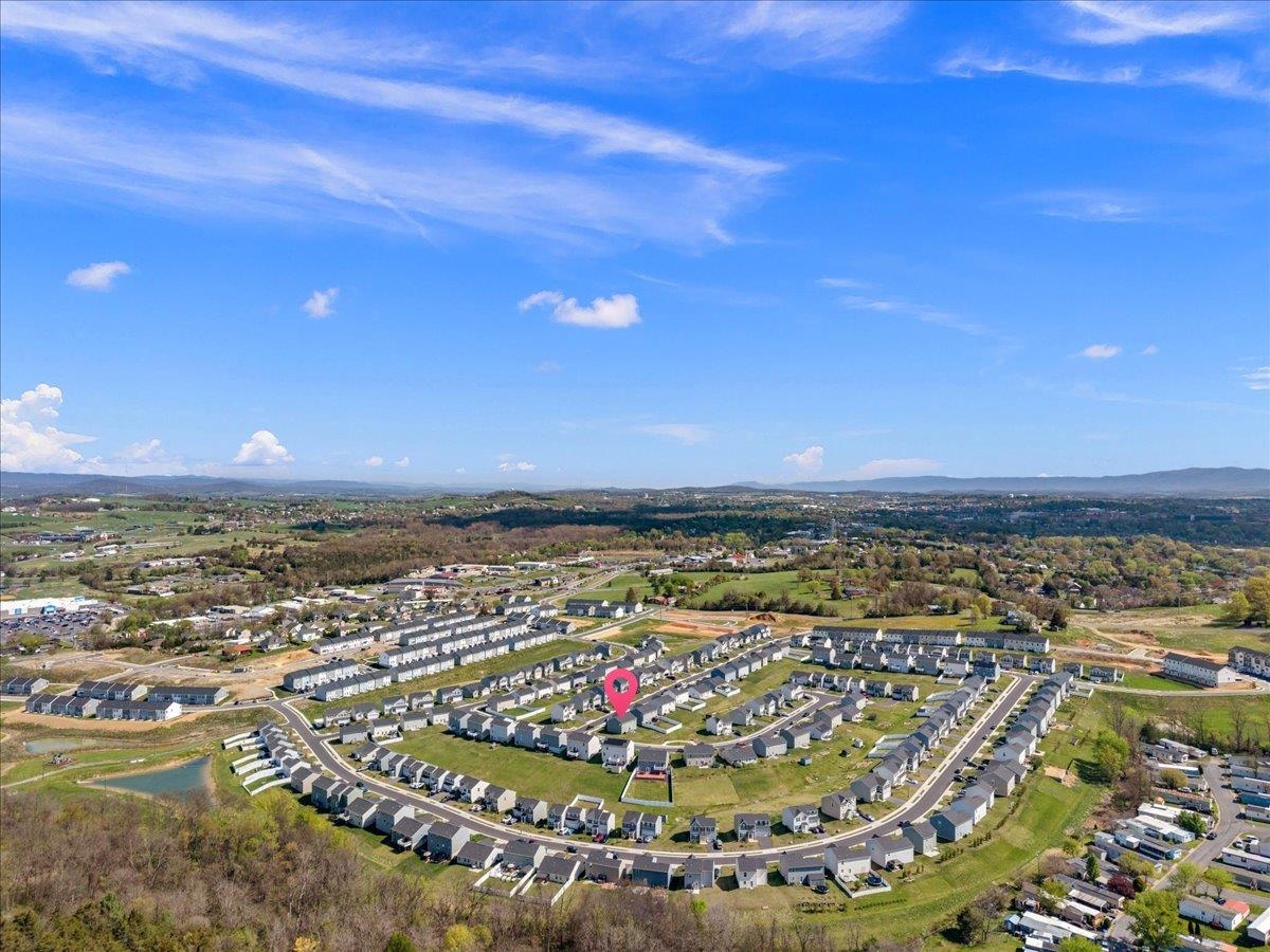 2125 SHOESHINE AVE, ROCKINGHAM, Virginia 22801, 5 Bedrooms Bedrooms, ,2 BathroomsBathrooms,Residential,2125 SHOESHINE AVE,676255 MLS # 676255