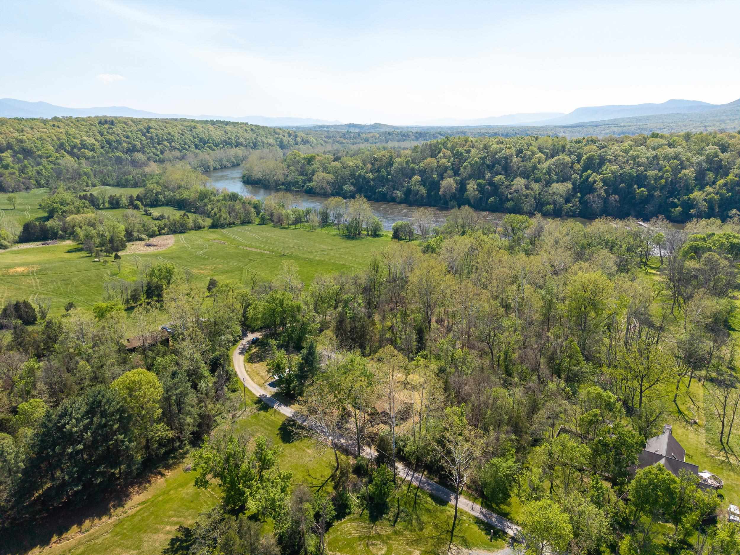 702 RICHVIEW RD, RILEYVILLE, Virginia 22650, 4 Bedrooms Bedrooms, ,2 BathroomsBathrooms,Residential,702 RICHVIEW RD,676258 MLS # 676258