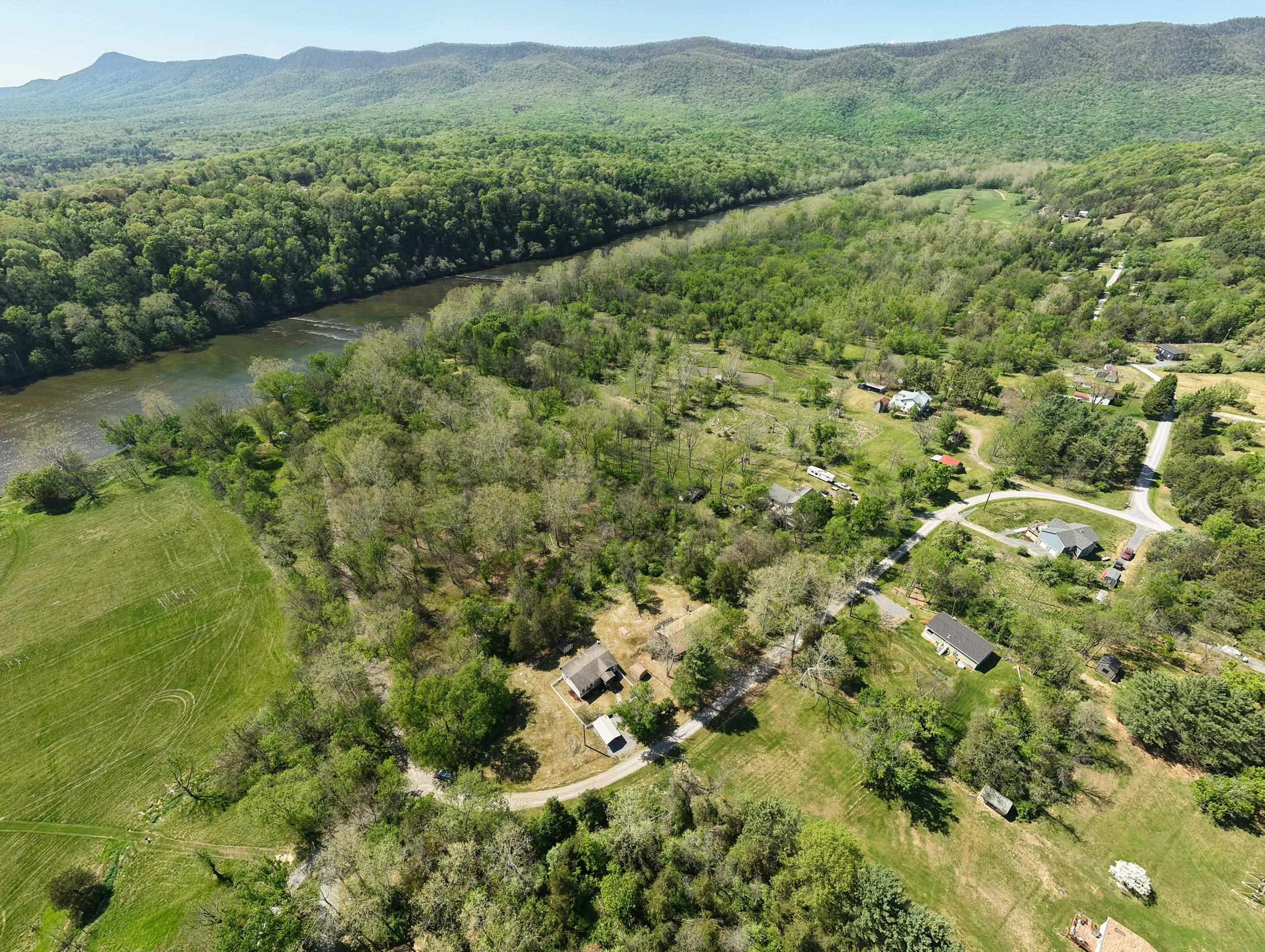 702 RICHVIEW RD, RILEYVILLE, Virginia 22650, 4 Bedrooms Bedrooms, ,2 BathroomsBathrooms,Residential,702 RICHVIEW RD,676258 MLS # 676258