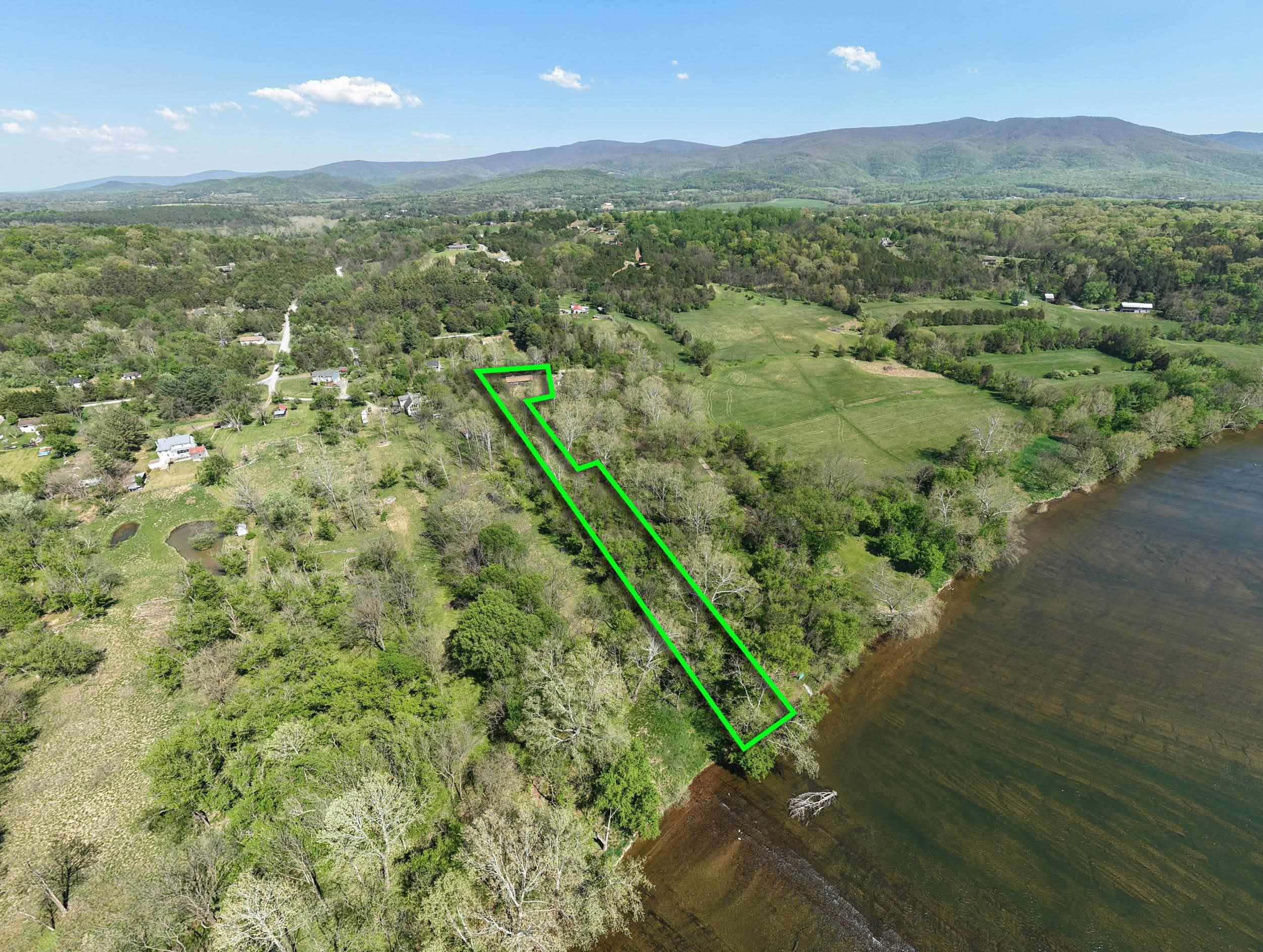 702 RICHVIEW RD, RILEYVILLE, Virginia 22650, 4 Bedrooms Bedrooms, ,2 BathroomsBathrooms,Residential,702 RICHVIEW RD,676258 MLS # 676258