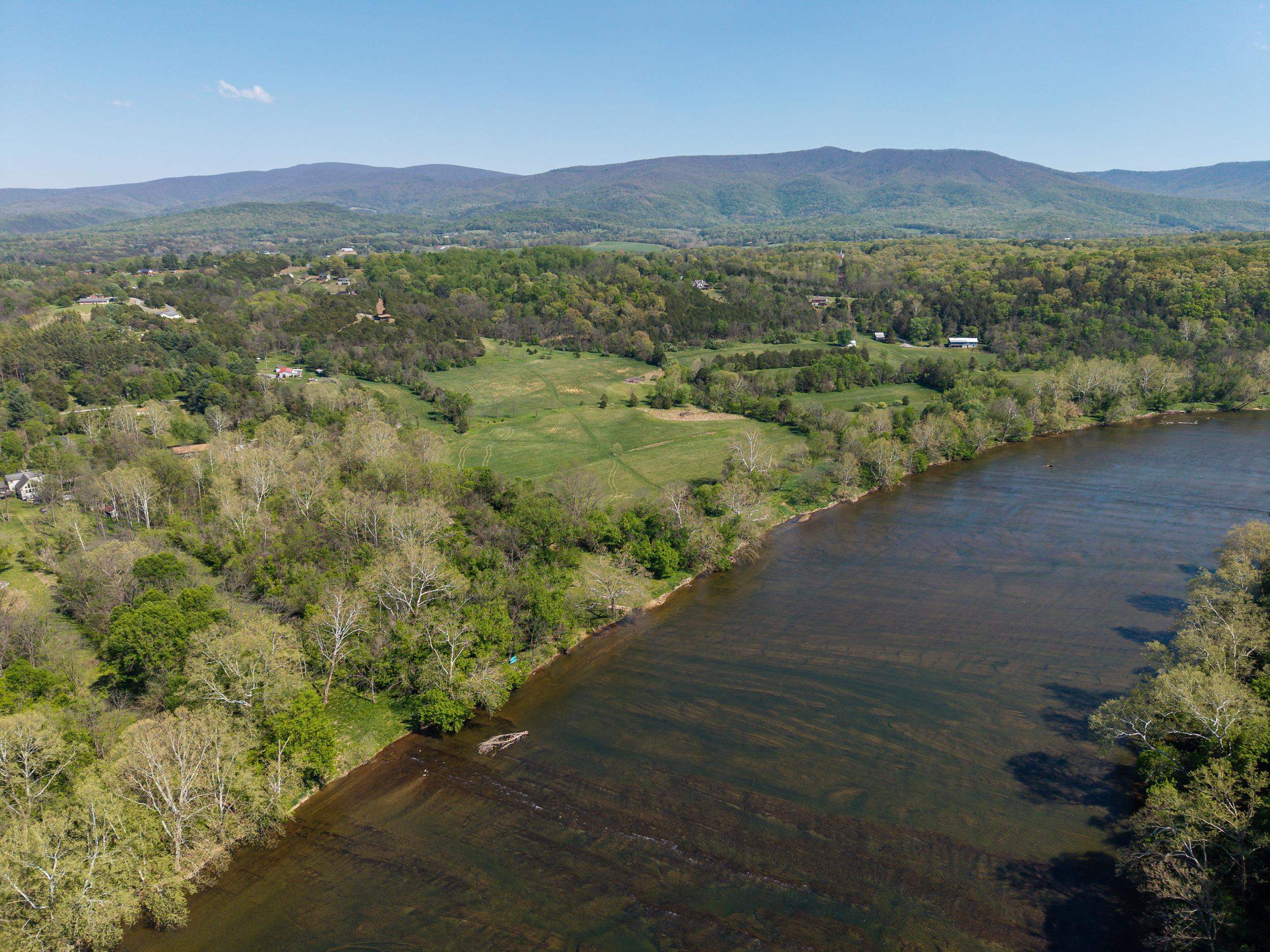 702 RICHVIEW RD, RILEYVILLE, Virginia 22650, 4 Bedrooms Bedrooms, ,2 BathroomsBathrooms,Residential,702 RICHVIEW RD,676258 MLS # 676258