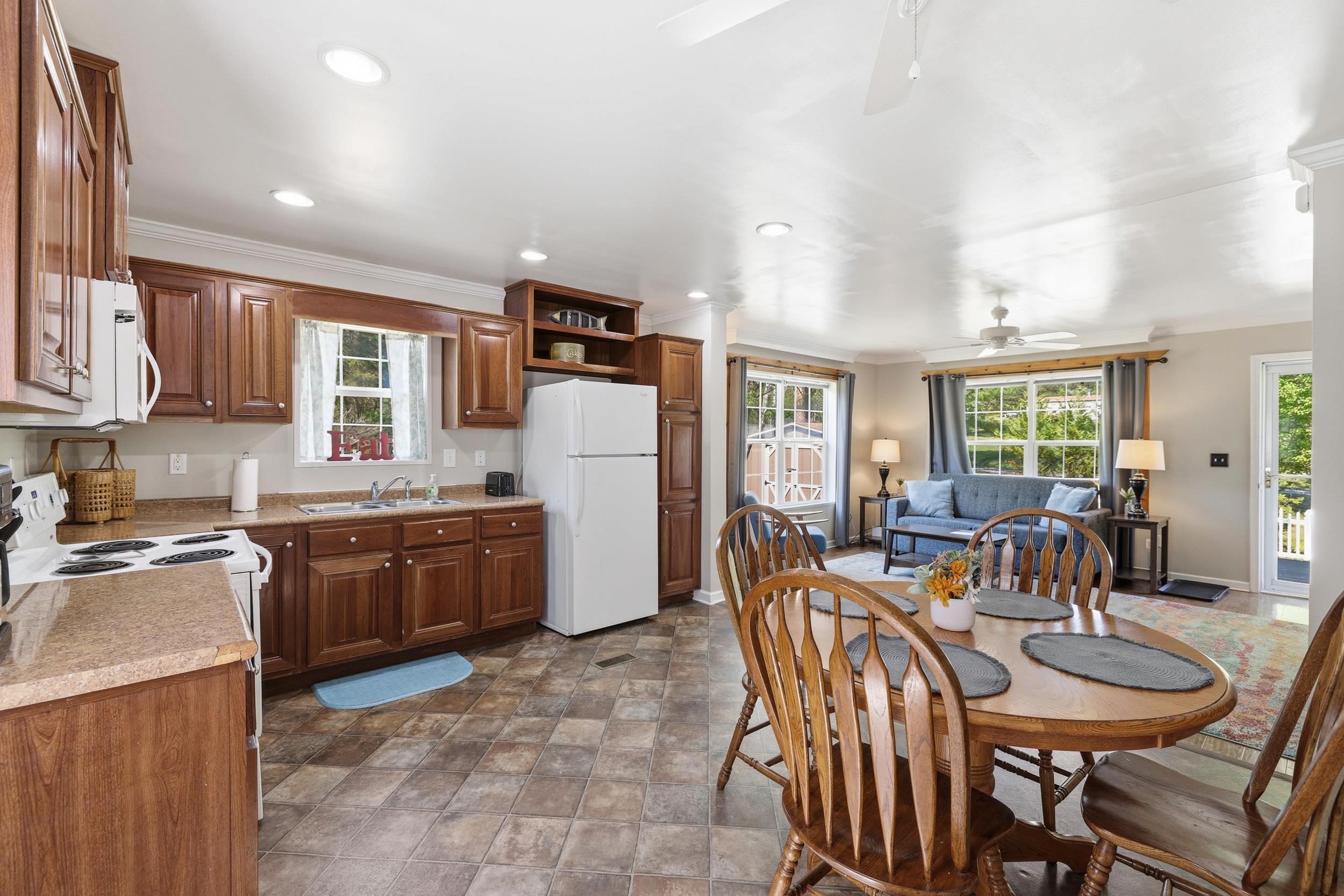 706 RICHVIEW RD, RILEYVILLE, Virginia 22650, 2 Bedrooms Bedrooms, ,1 BathroomBathrooms,Residential,706 RICHVIEW RD,676260 MLS # 676260