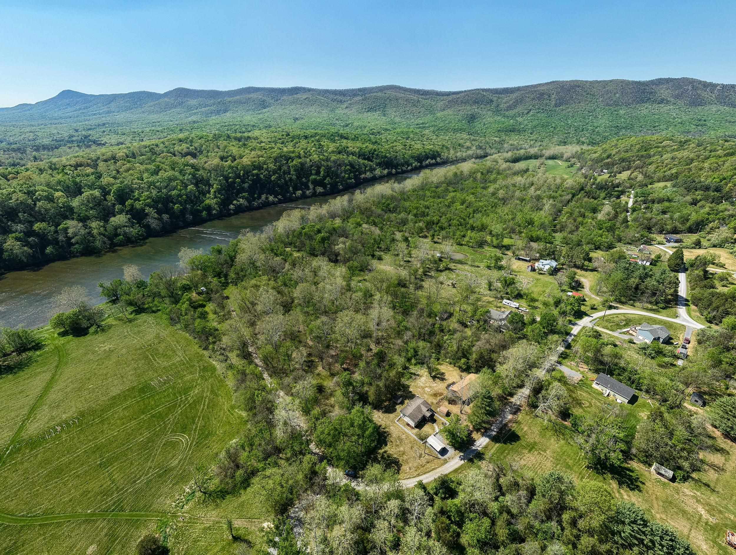 706 RICHVIEW RD, RILEYVILLE, Virginia 22650, 2 Bedrooms Bedrooms, ,1 BathroomBathrooms,Residential,706 RICHVIEW RD,676260 MLS # 676260