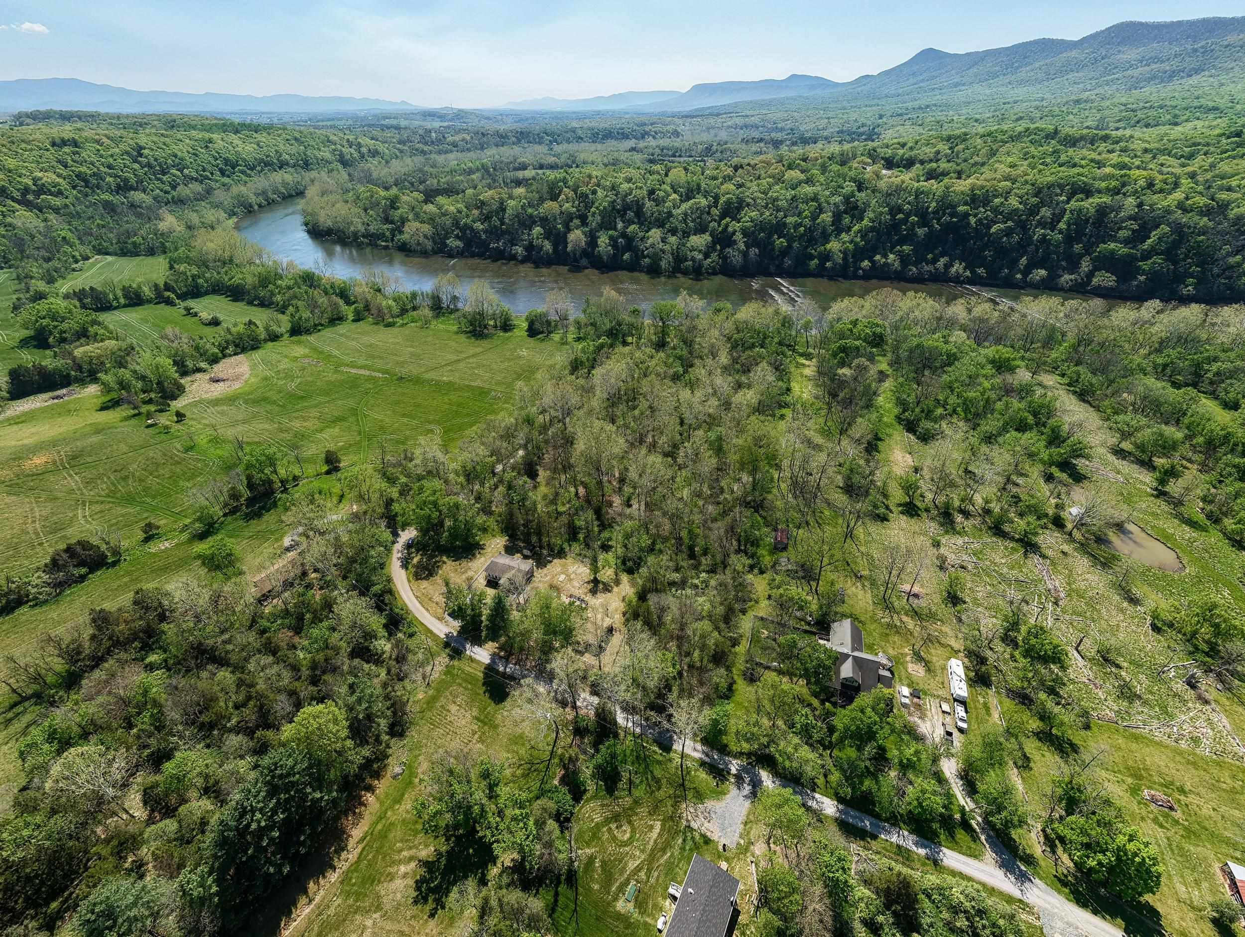 706 RICHVIEW RD, RILEYVILLE, Virginia 22650, 2 Bedrooms Bedrooms, ,1 BathroomBathrooms,Residential,706 RICHVIEW RD,676260 MLS # 676260