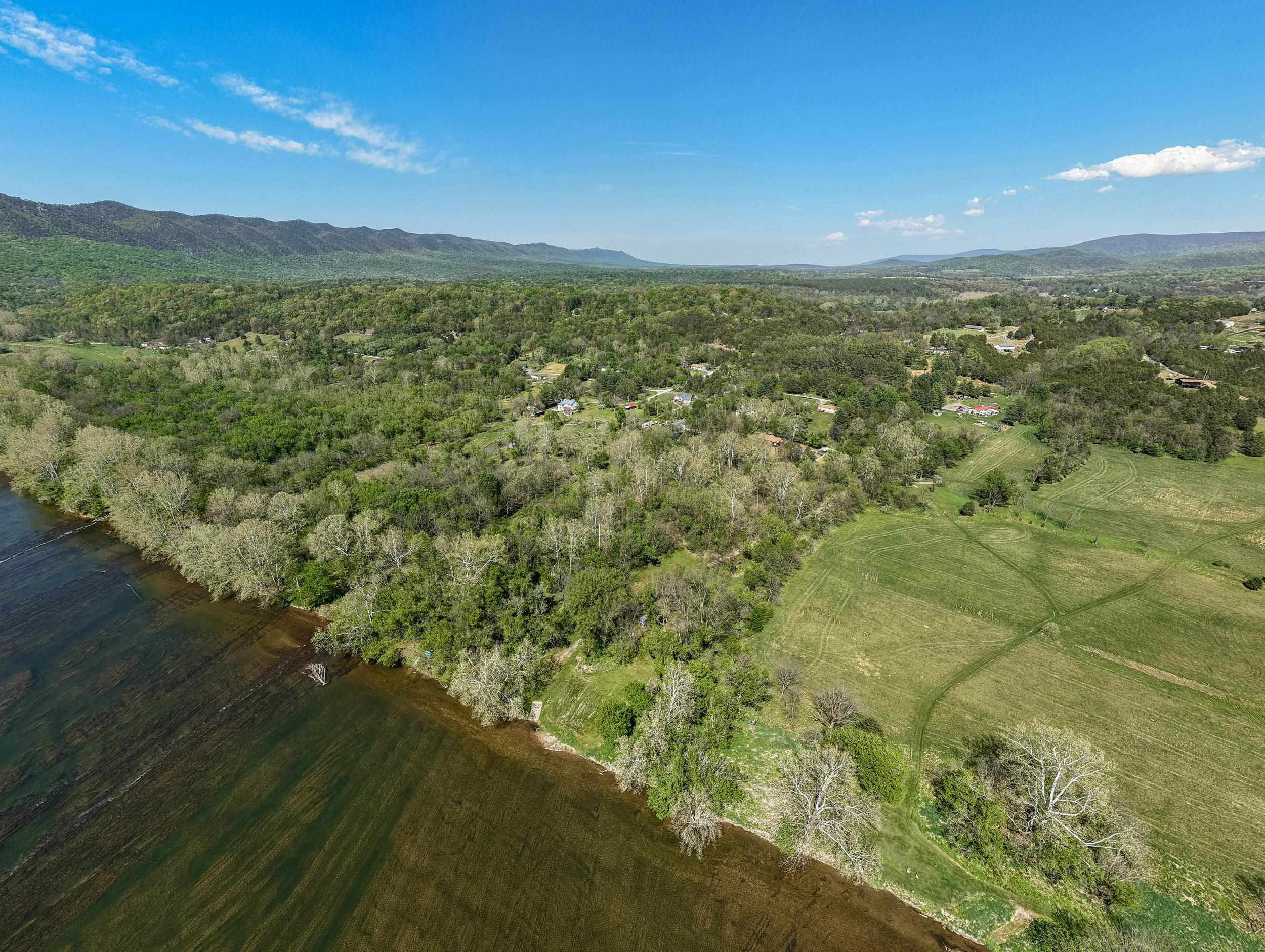 706 RICHVIEW RD, RILEYVILLE, Virginia 22650, 2 Bedrooms Bedrooms, ,1 BathroomBathrooms,Residential,706 RICHVIEW RD,676260 MLS # 676260