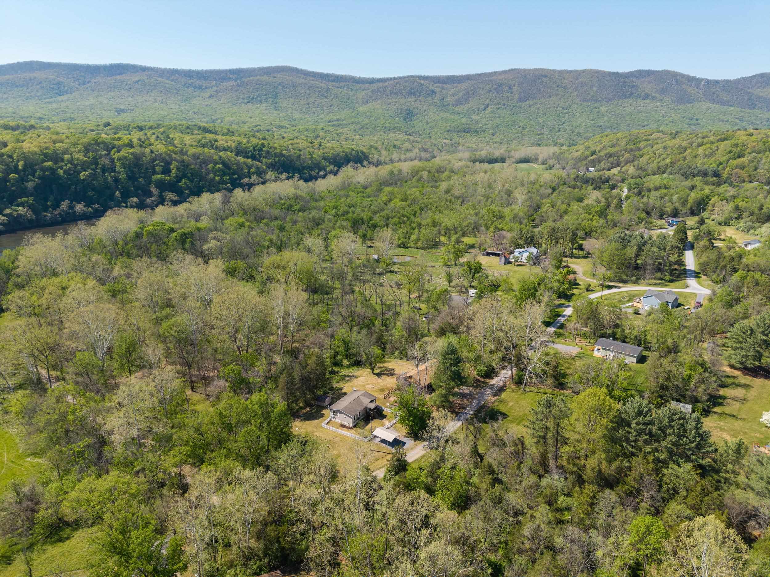 706 RICHVIEW RD, RILEYVILLE, Virginia 22650, 2 Bedrooms Bedrooms, ,1 BathroomBathrooms,Residential,706 RICHVIEW RD,676260 MLS # 676260