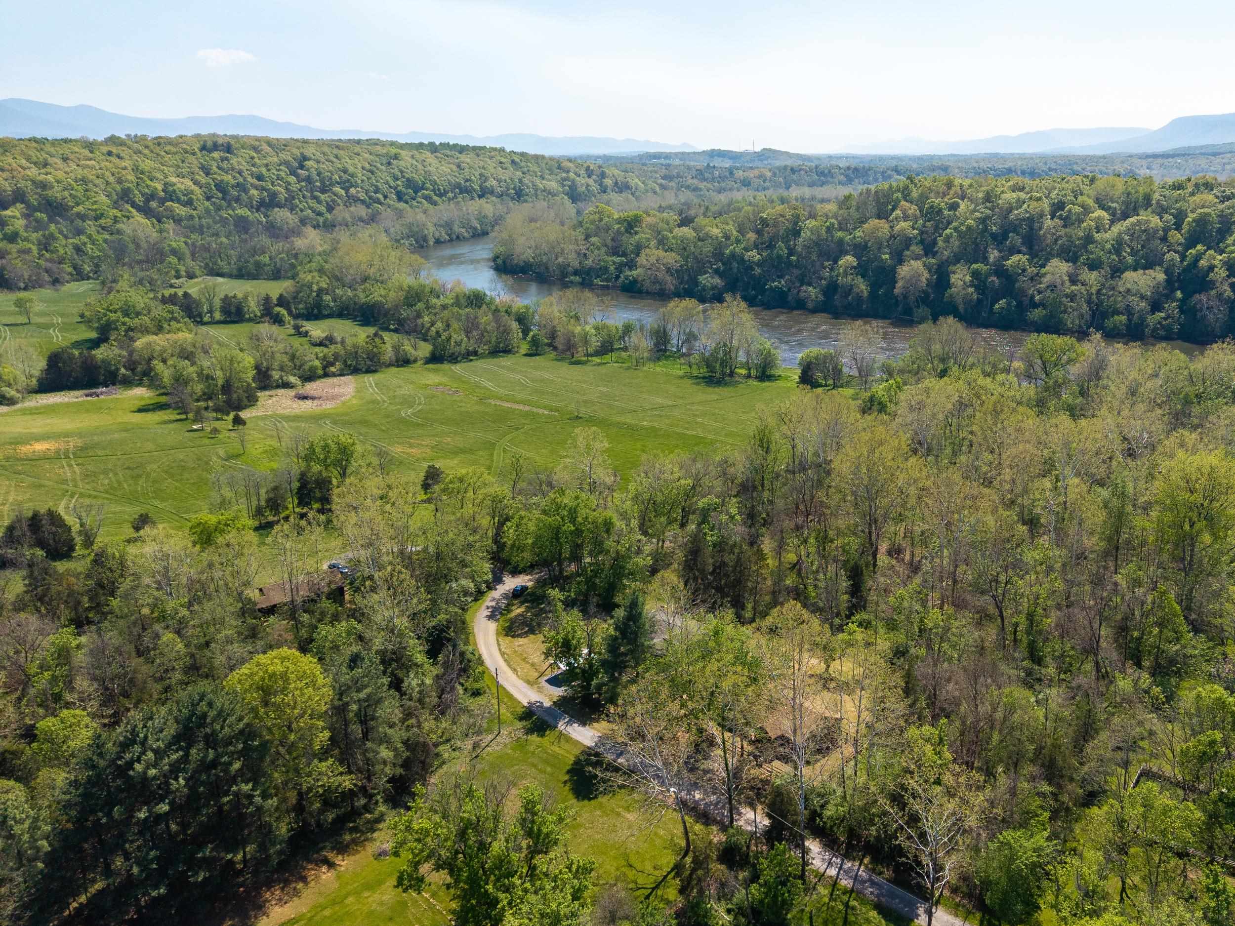 706 RICHVIEW RD, RILEYVILLE, Virginia 22650, 2 Bedrooms Bedrooms, ,1 BathroomBathrooms,Residential,706 RICHVIEW RD,676260 MLS # 676260