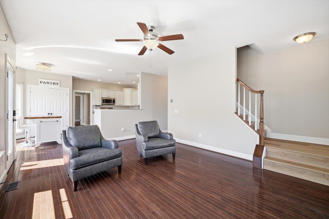 8340 OVERBROOK DR, MCGAHEYSVILLE, Virginia 22840, 5 Bedrooms Bedrooms, ,4 BathroomsBathrooms,Residential,8340 OVERBROOK DR,676261 MLS # 676261 8340 OVERBROOK DR, MCGAHEYSVILLE, Virginia 22840, 5 Bedrooms Bedrooms, ,4 BathroomsBathrooms,Residential,8340 OVERBROOK DR,676261 MLS # 676261
