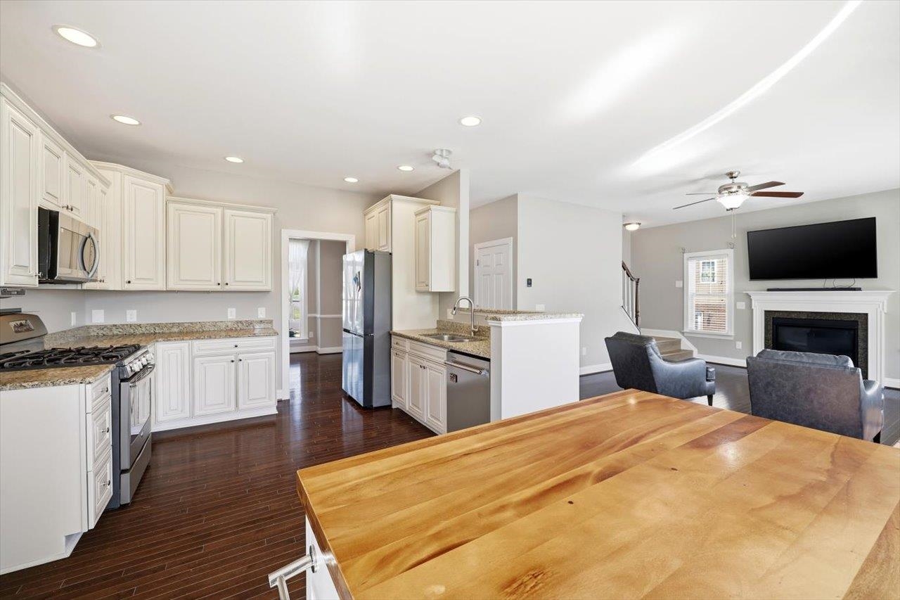 8340 OVERBROOK DR, MCGAHEYSVILLE, Virginia 22840, 5 Bedrooms Bedrooms, ,4 BathroomsBathrooms,Residential,8340 OVERBROOK DR,676261 MLS # 676261