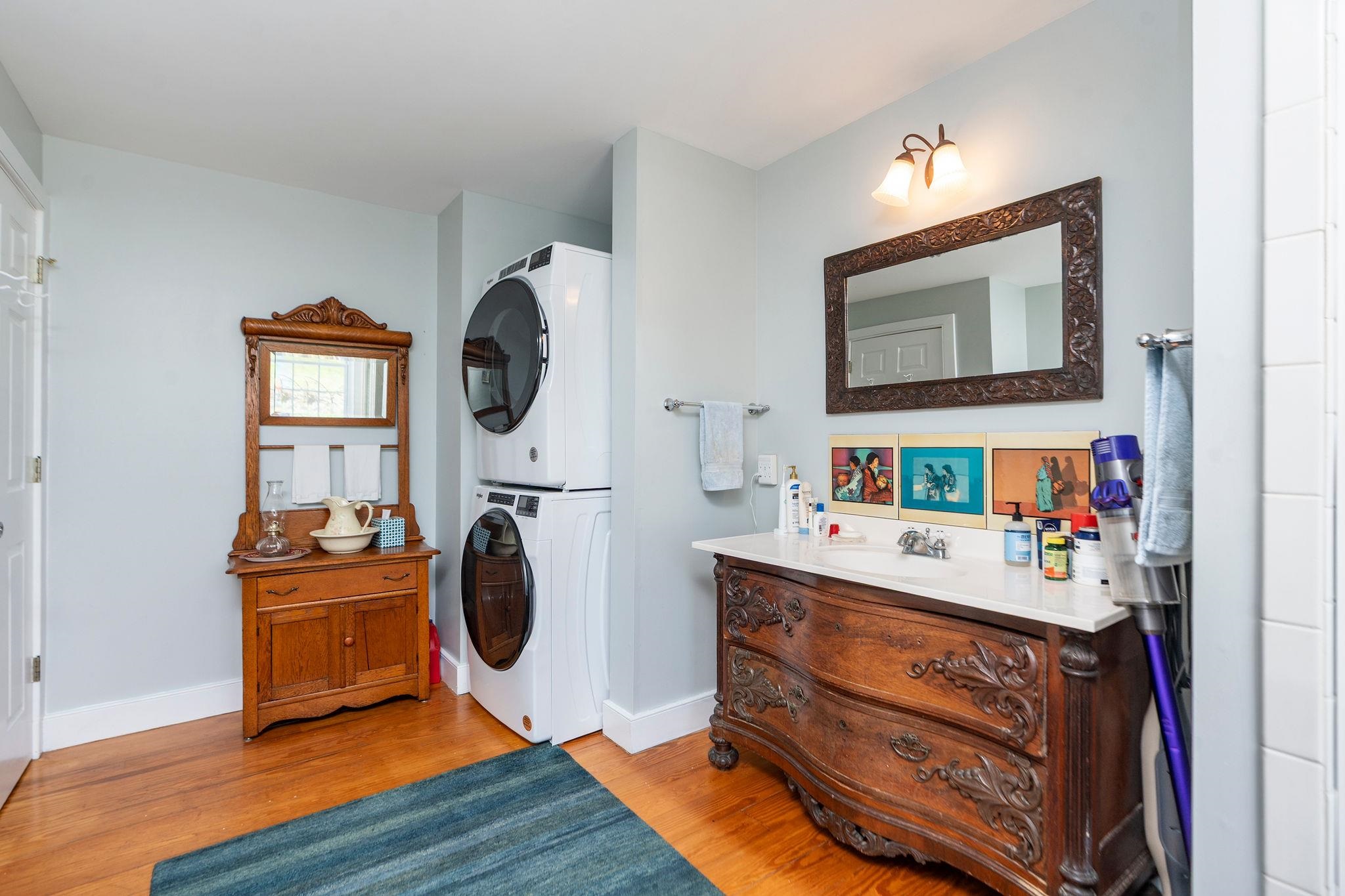 1772 NEWPORT RD, RAPHINE, Virginia 24472, 2 Bedrooms Bedrooms, ,2 BathroomsBathrooms,Residential,1772 NEWPORT RD,676262 MLS # 676262