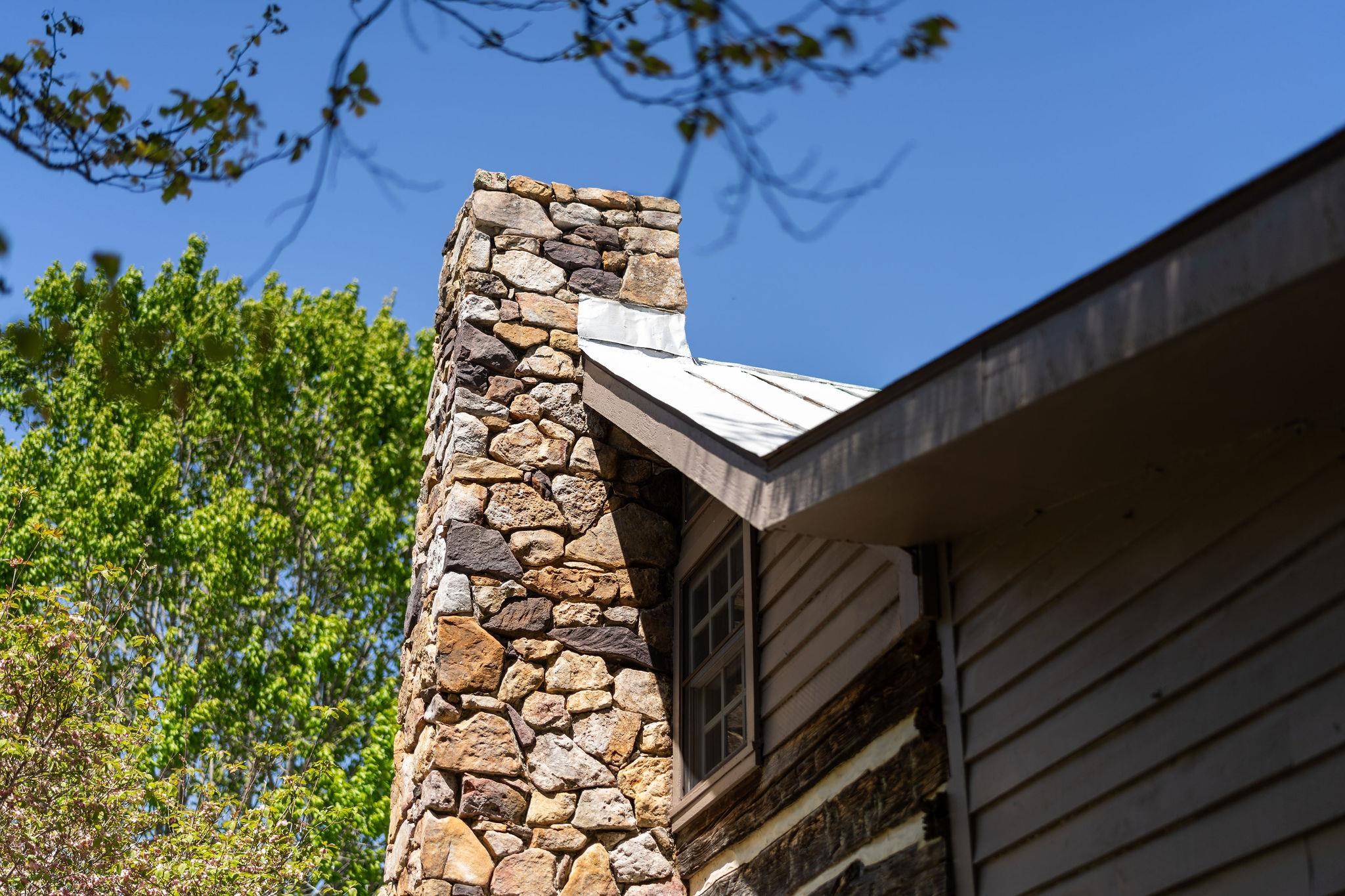 1772 NEWPORT RD, RAPHINE, Virginia 24472, 2 Bedrooms Bedrooms, ,2 BathroomsBathrooms,Residential,1772 NEWPORT RD,676262 MLS # 676262