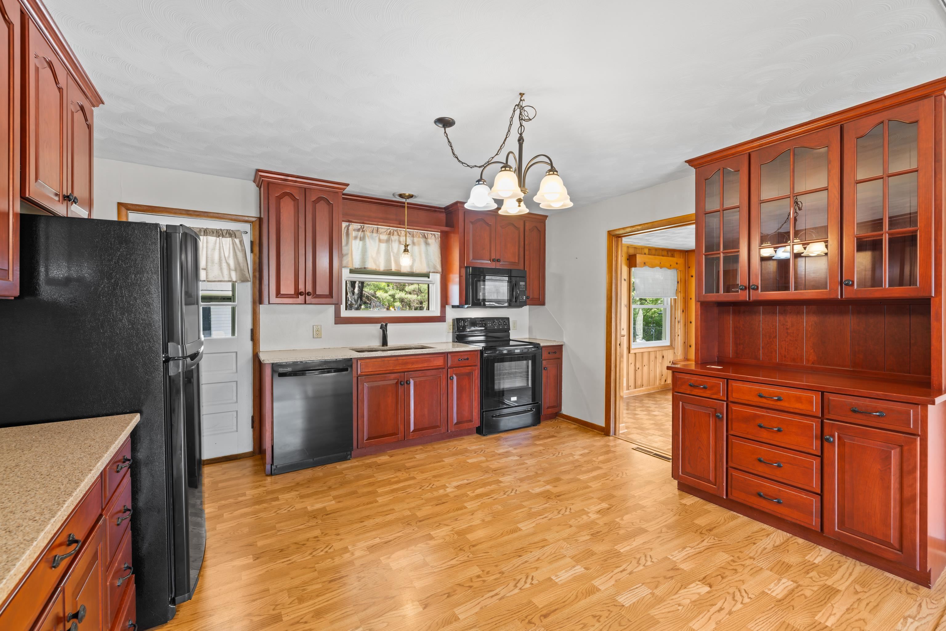 1070 HARMAN RD, HARRISONBURG, Virginia 22802, 2 Bedrooms Bedrooms, ,1 BathroomBathrooms,Residential,Home Sweet NextHome,1070 HARMAN RD,676265 MLS # 676265