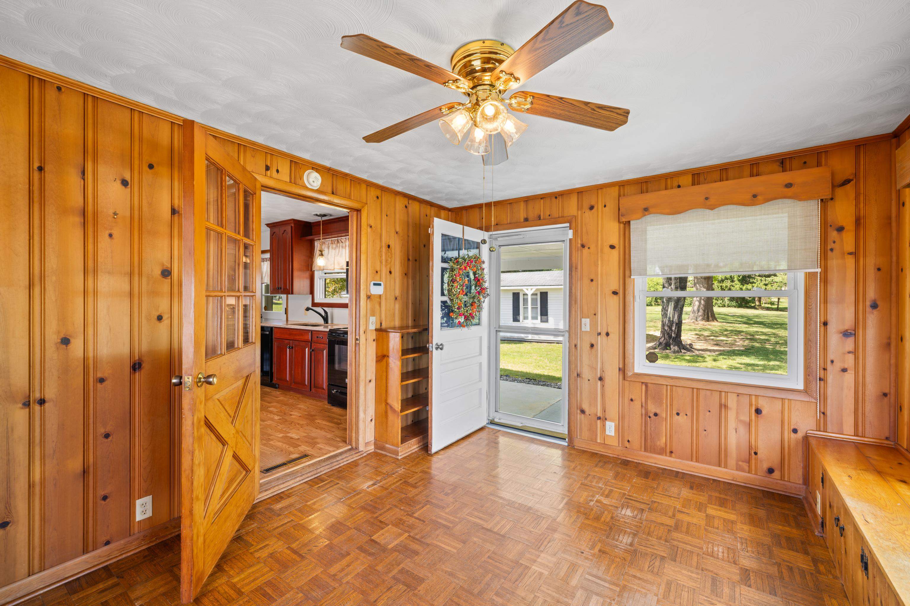 1070 HARMAN RD, HARRISONBURG, Virginia 22802, 2 Bedrooms Bedrooms, ,1 BathroomBathrooms,Residential,Home Sweet NextHome,1070 HARMAN RD,676265 MLS # 676265