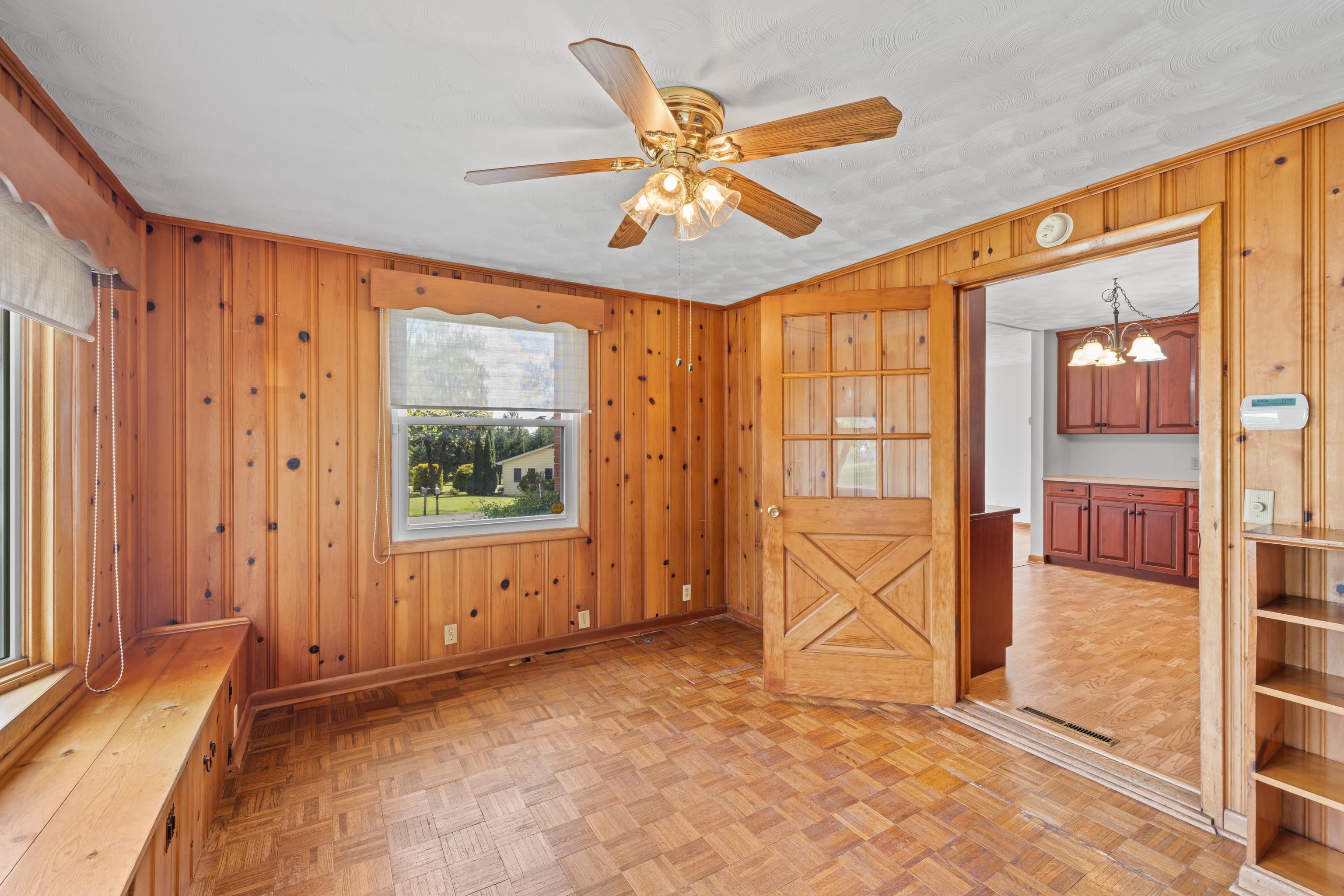 1070 HARMAN RD, HARRISONBURG, Virginia 22802, 2 Bedrooms Bedrooms, ,1 BathroomBathrooms,Residential,Home Sweet NextHome,1070 HARMAN RD,676265 MLS # 676265