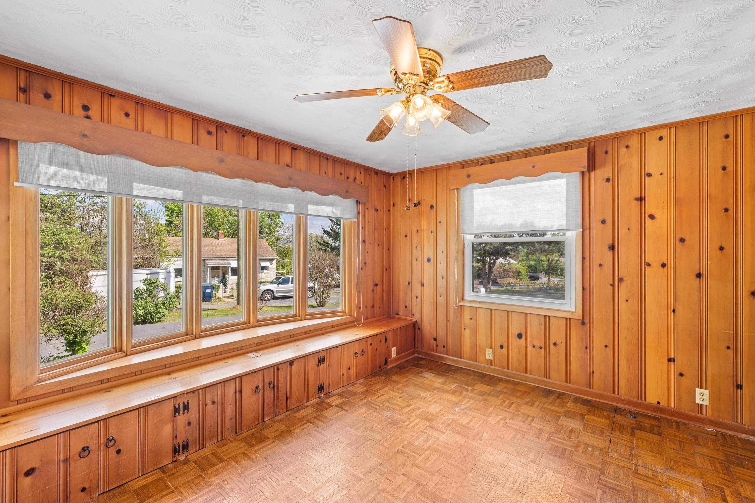 1070 HARMAN RD, HARRISONBURG, Virginia 22802, 2 Bedrooms Bedrooms, ,1 BathroomBathrooms,Residential,Home Sweet NextHome,1070 HARMAN RD,676265 MLS # 676265