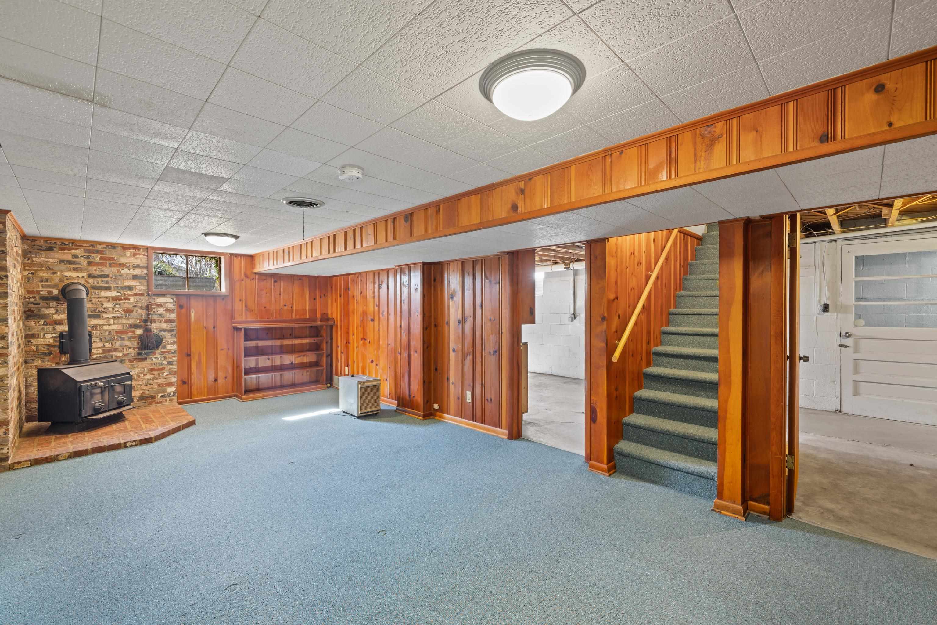 1070 HARMAN RD, HARRISONBURG, Virginia 22802, 2 Bedrooms Bedrooms, ,1 BathroomBathrooms,Residential,Home Sweet NextHome,1070 HARMAN RD,676265 MLS # 676265