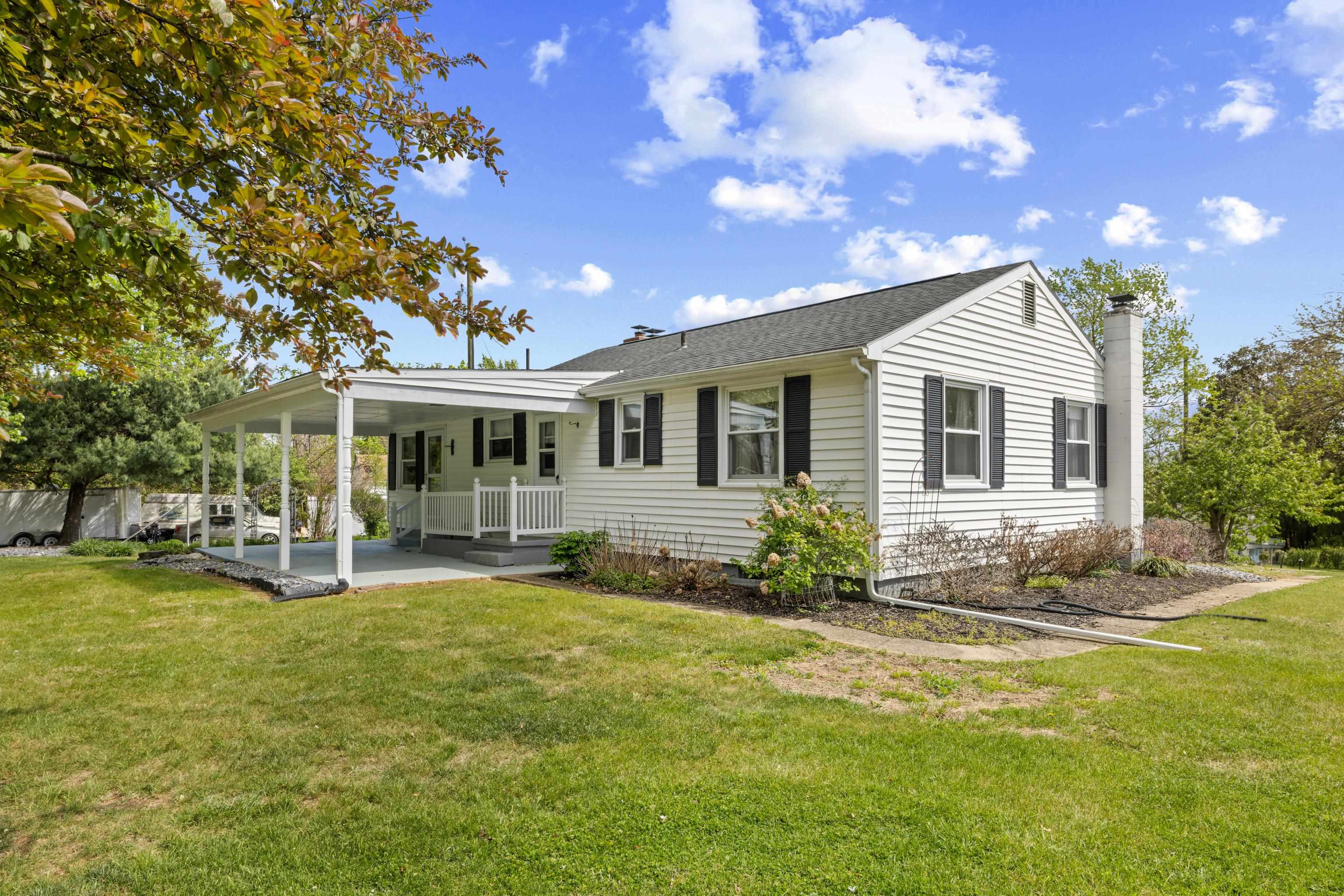 1070 HARMAN RD, HARRISONBURG, Virginia 22802, 2 Bedrooms Bedrooms, ,1 BathroomBathrooms,Residential,Home Sweet NextHome,1070 HARMAN RD,676265 MLS # 676265