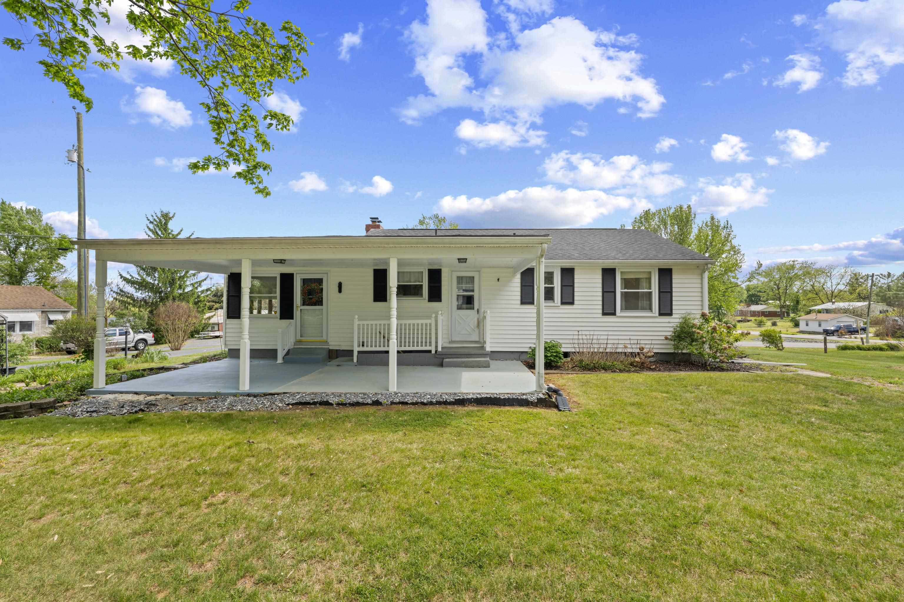 1070 HARMAN RD, HARRISONBURG, Virginia 22802, 2 Bedrooms Bedrooms, ,1 BathroomBathrooms,Residential,Home Sweet NextHome,1070 HARMAN RD,676265 MLS # 676265