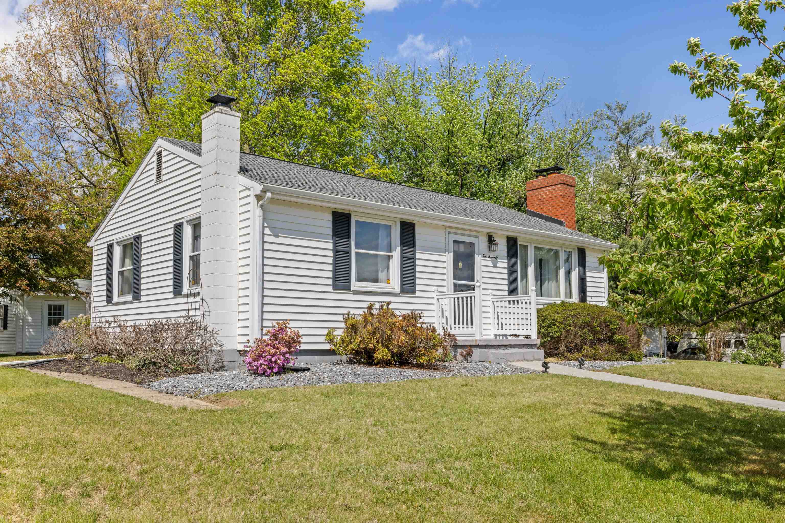 1070 HARMAN RD, HARRISONBURG, Virginia 22802, 2 Bedrooms Bedrooms, ,1 BathroomBathrooms,Residential,Home Sweet NextHome,1070 HARMAN RD,676265 MLS # 676265